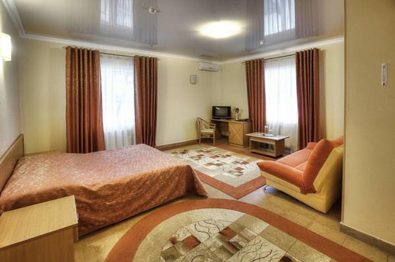 Dvoryanskoye Gnezdo Hotel Szmolenszk Kültér fotó