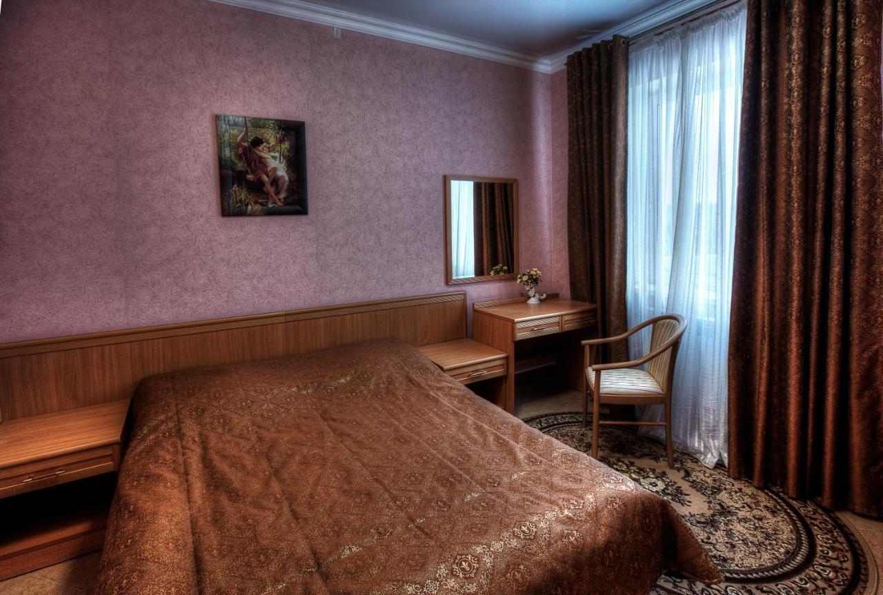 Dvoryanskoye Gnezdo Hotel Szmolenszk Szoba fotó